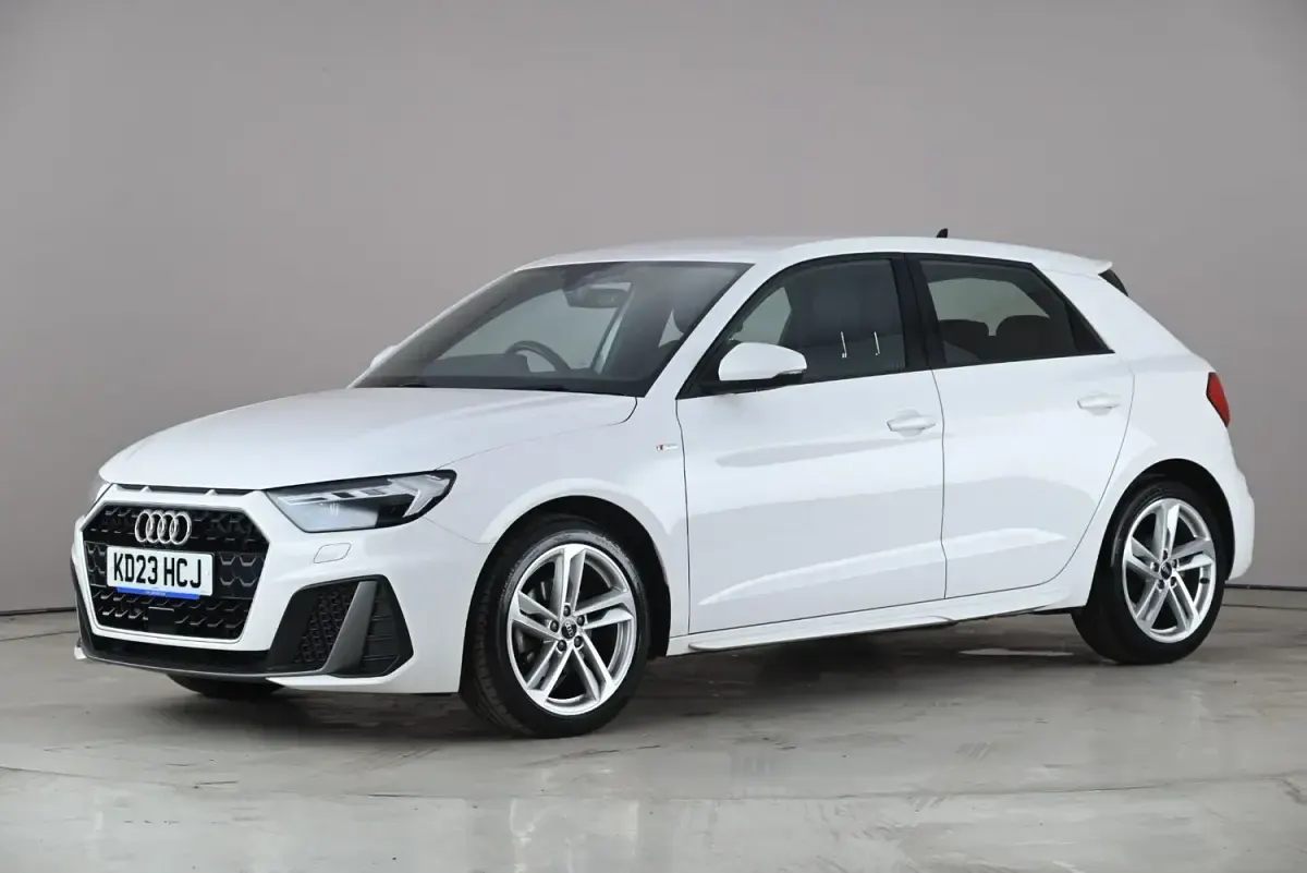Begagnad Audi A1 Sportback S-Line 2023 Vit Halvkombi