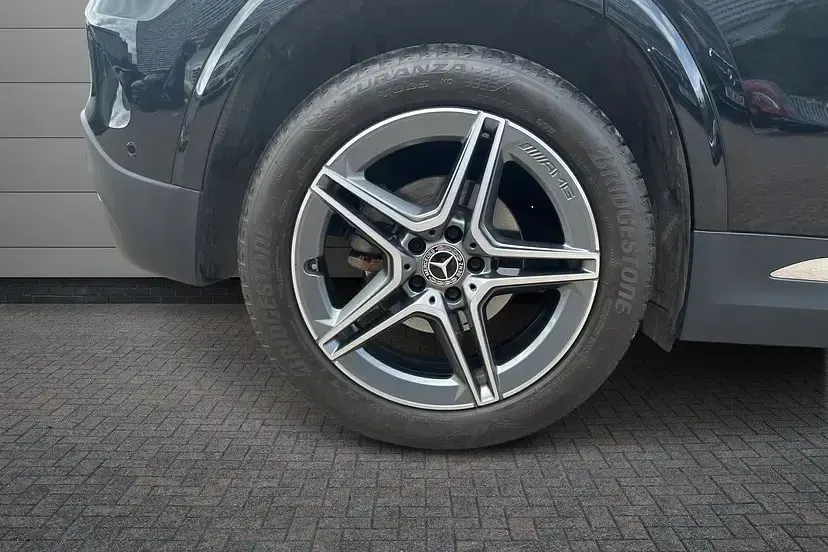 Used Mercedes GLA200 Executive 161 HP (118 kW) 2023 Cosmos black SUV