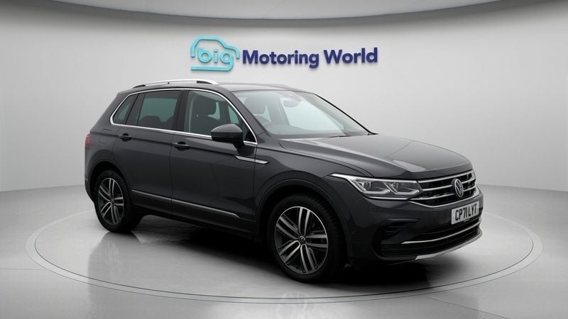 Used 2022 VW Tiguan Elegance SUV | £22,800 (Good price) - Image 1/4