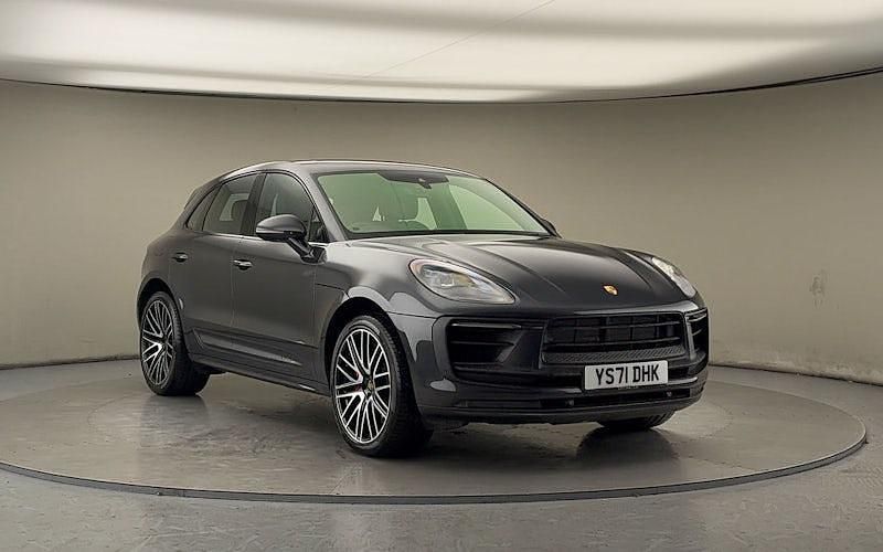 Used 2025 Porsche Macan GTS SUV | £46,200 (Super price) - Image 1/4