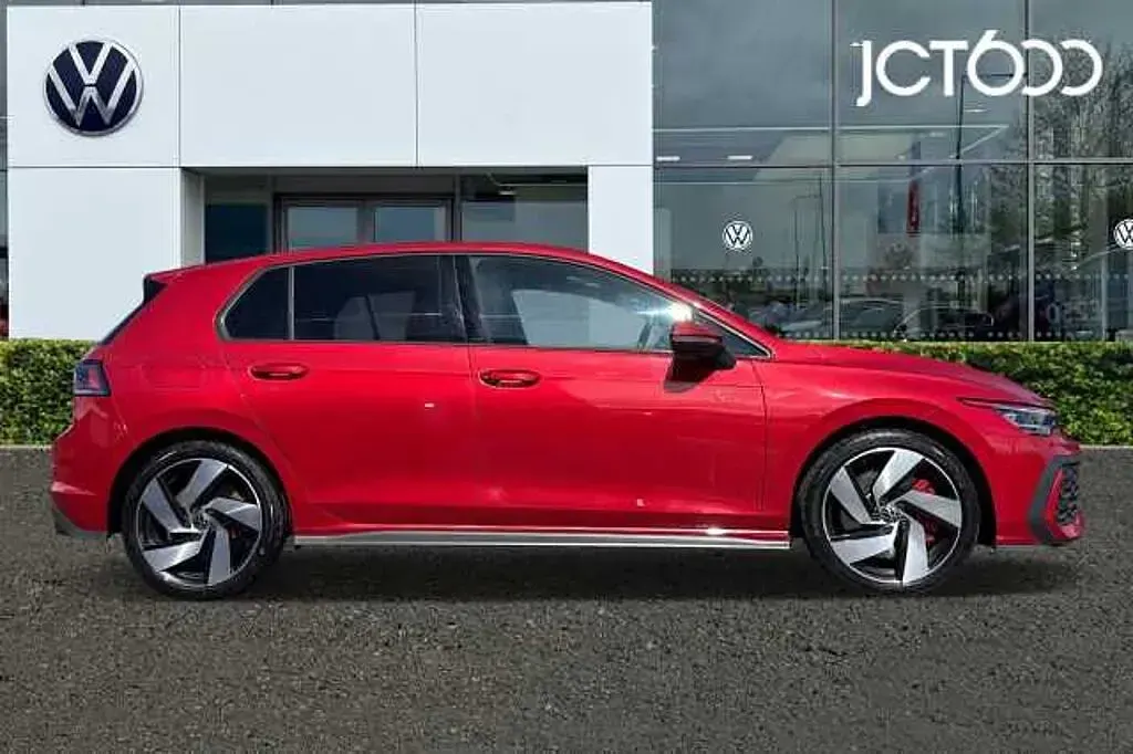 Used VW Golf VIII GTI 265 HP (194 kW) 2025 Red Hatchback