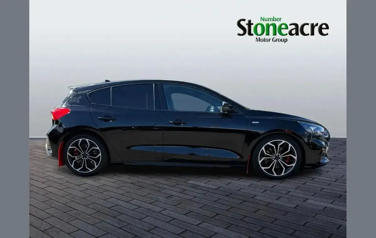 Used Ford Focus ST-Line X 150 HP (110 kW) 2019 Black Hatchback