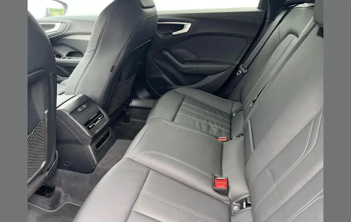 Used Audi A5 S-Line 200 HP (147 kW) 2026 White Estate