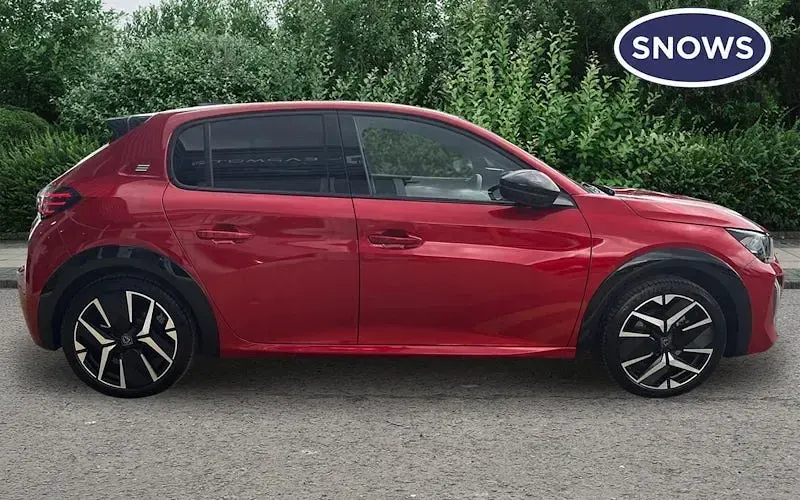 Used Peugeot e-208 GT 100 kW (136 HP) 2025 Elixir red Hatchback