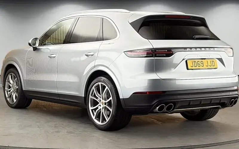 Used Porsche Cayenne 441 HP (324 kW) 2022 SUV
