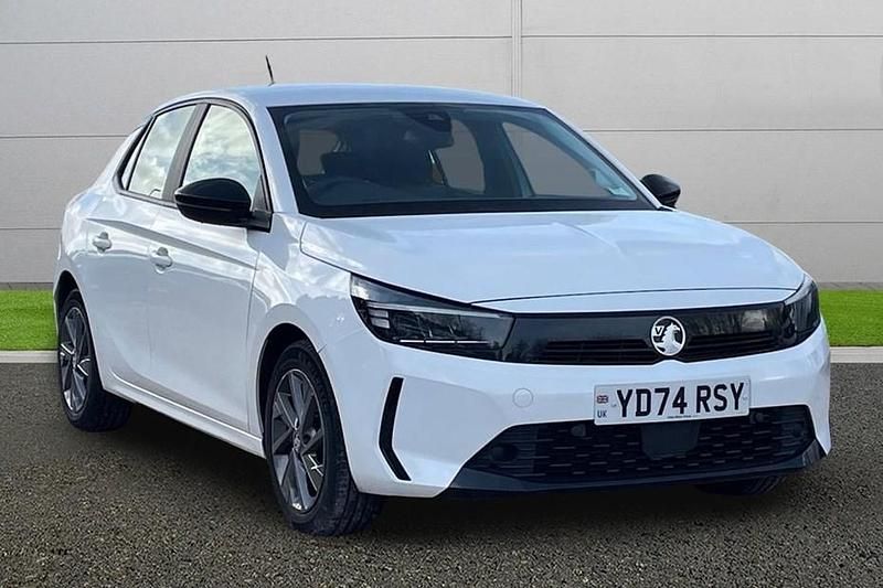 Used Vauxhall Corsa Design Edition 75 HP (55 kW) 2024 White Hatchback