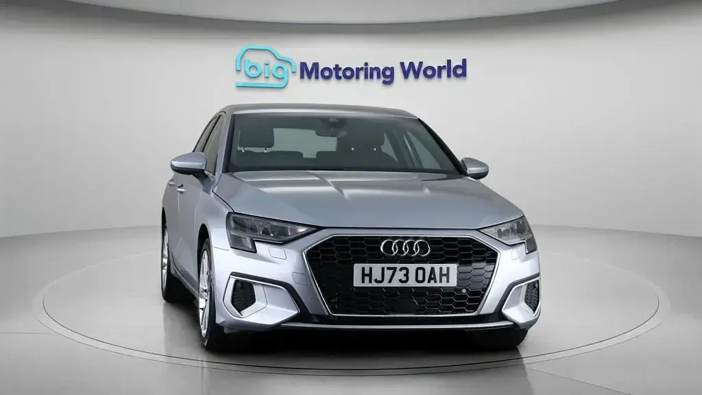 Used Audi A3 Sportback Sport 150 HP (110 kW) 2023 Silver Hatchback