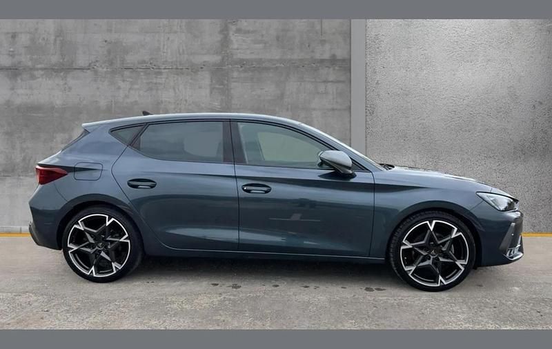 Used Cupra Leon 147 HP (108 kW) 2025 Grey Hatchback