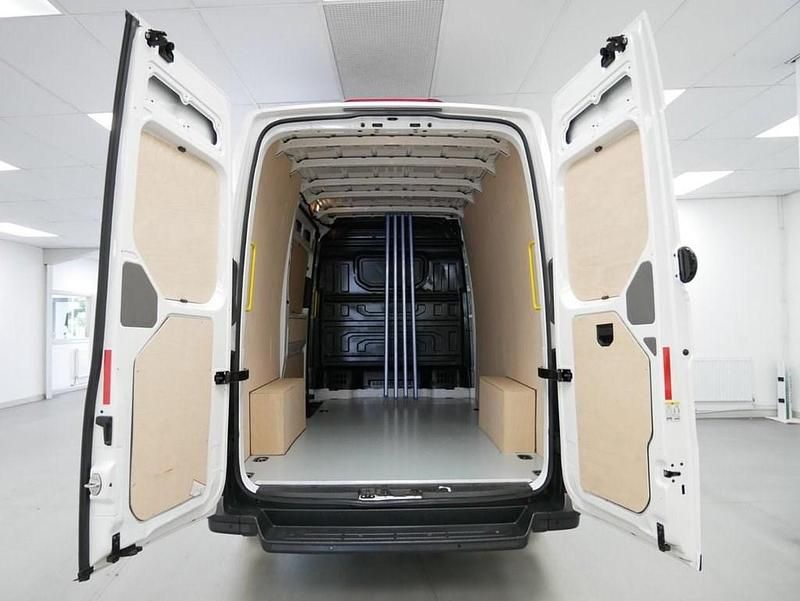 Used VW Crafter Trendline 140 HP (102 kW) 2022 White Van