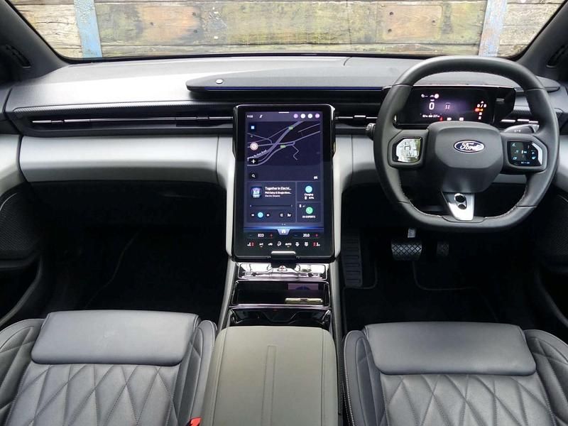 Begagnad Ford Capri Premium 250 kW (340 HK) 2025 Grå SUV