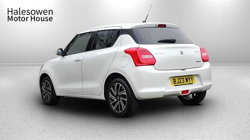 Used Suzuki Swift SZ-L 83 HP (61 kW) 2023 White Hatchback
