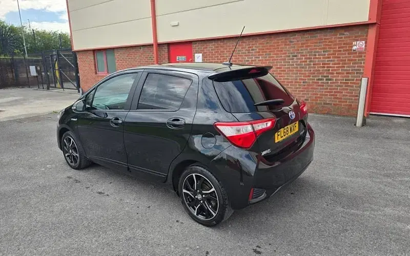 Used Toyota Yaris Design 101 HP (74 kW) 2018 Hatchback