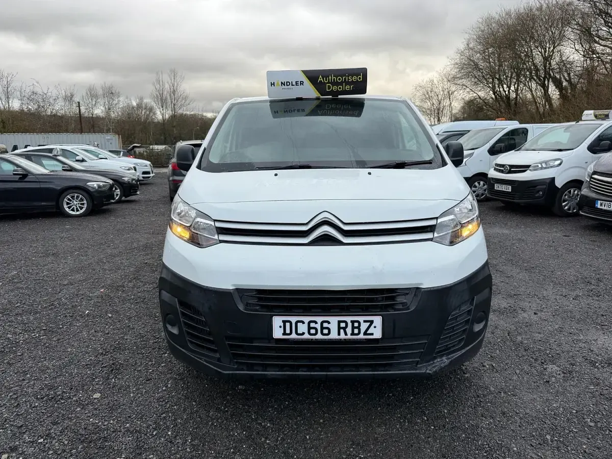 Used Citroën Dispatch 115 HP (84 kW) 2016 White MPV