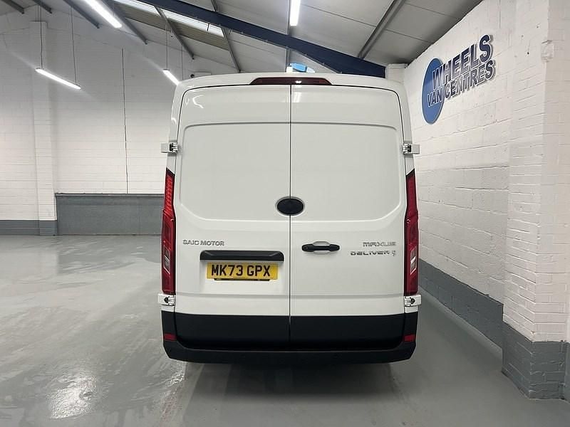 Used Maxus V90 163 HP (119 kW) 2023 White Van