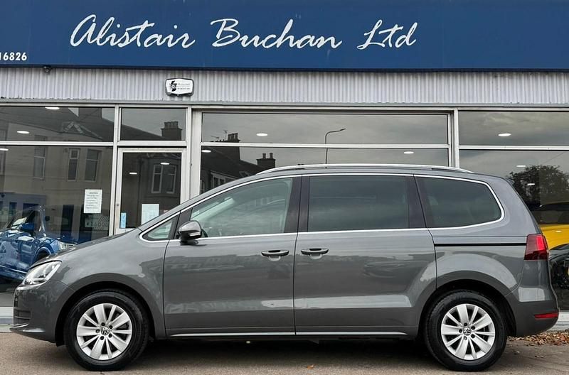 Used VW Sharan SE 150 HP (110 kW) 2017 Grey MPV