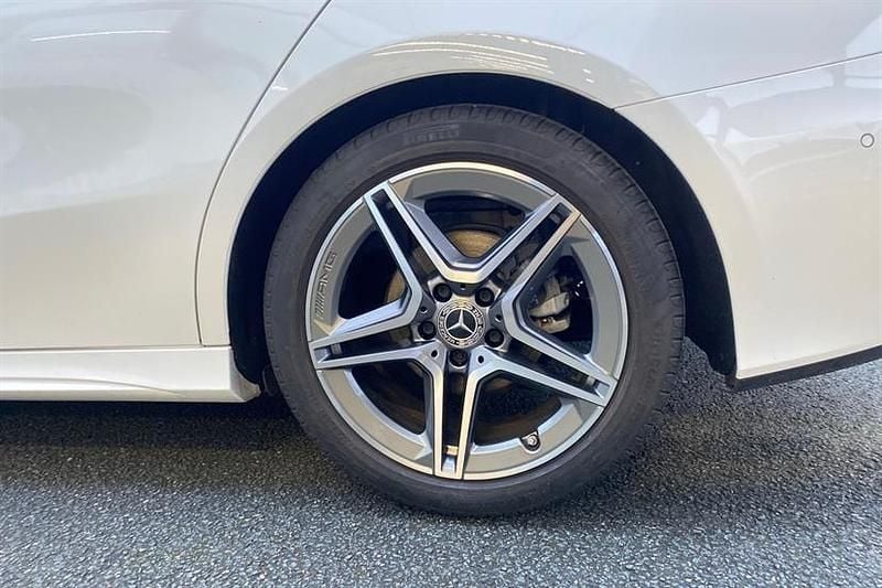 Used Mercedes A180 Executive 136 HP (100 kW) 2023 Polar white Sedan