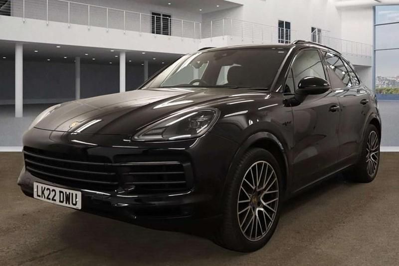 Used 2022 Porsche Cayenne S E-Hybrid Platinum Edition SUV | £59,900 (Fair price) - Image 1/1