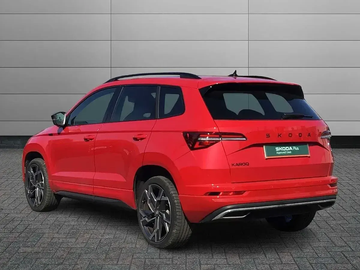 Used Skoda Karoq SportLine 110 HP (80 kW) 2025 Velvet red metallic SUV