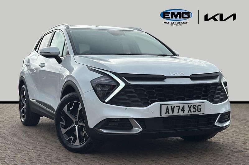 White Used 2025 Kia Sportage 2 SUV | £28,495 (Super price) - Image 1/3