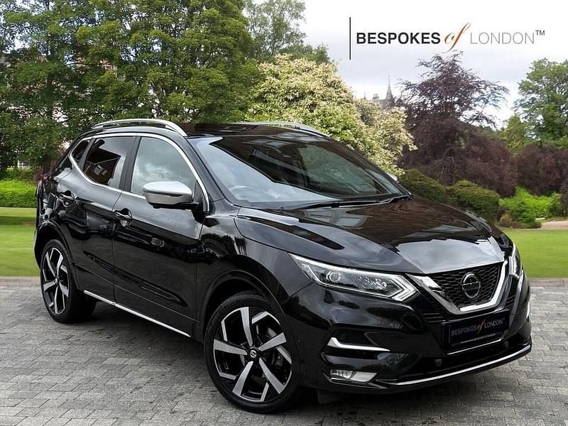 Black Used 2020 Nissan Qashqai S SUV | £15,995 (Fair price) - Image 1/4