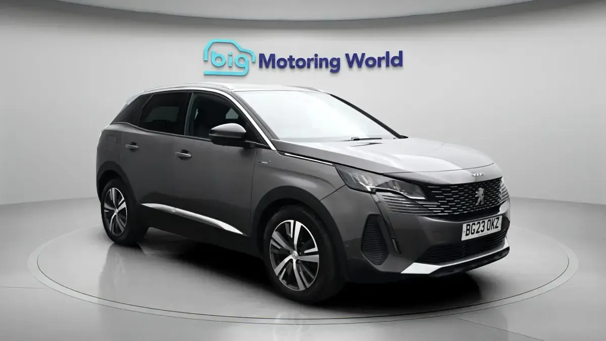 Used Peugeot 3008 Allure+ 300 HP (220 kW) 2023 SUV