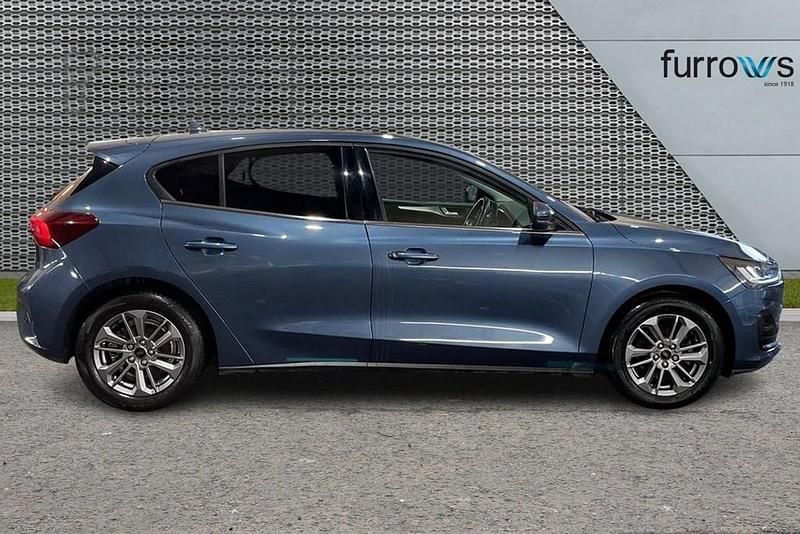Used Ford Focus Titanium 2023 Blue Hatchback