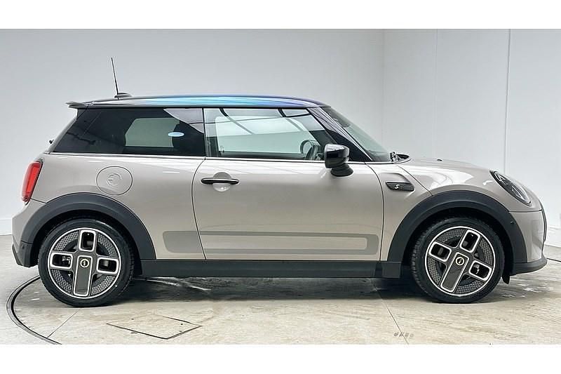 Used Mini Cooper SE Collection 2022 Rooftop grey Hatchback