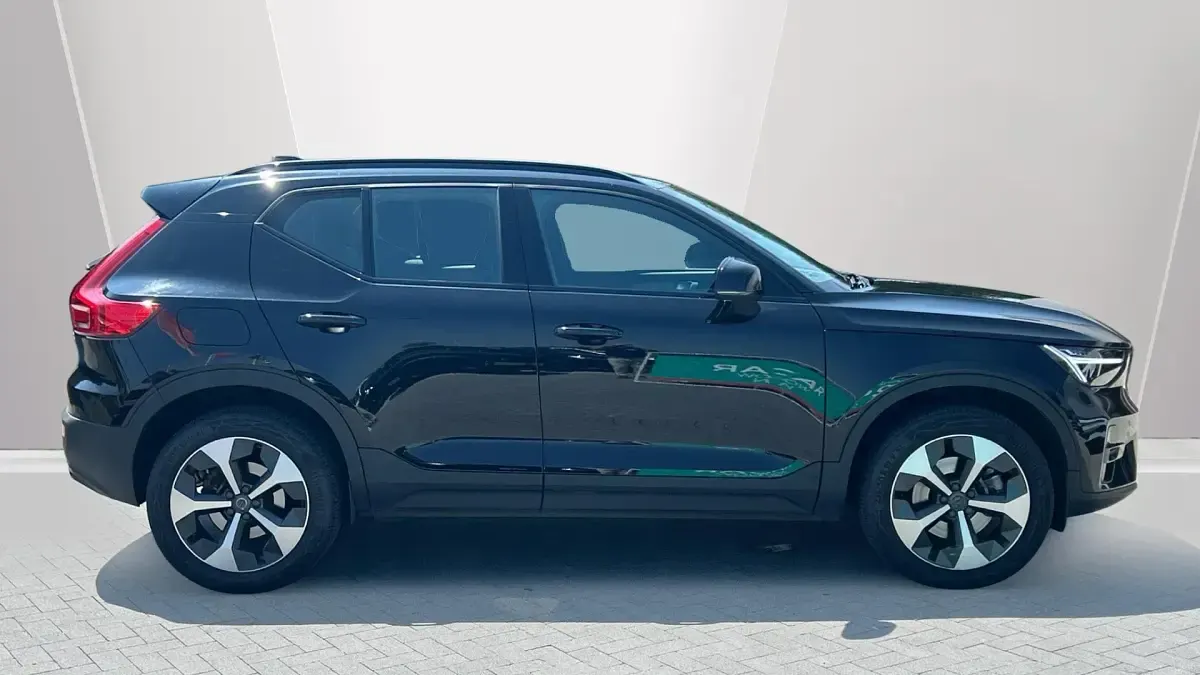 Used Volvo XC40 Plus 163 HP (119 kW) 2024 Black SUV