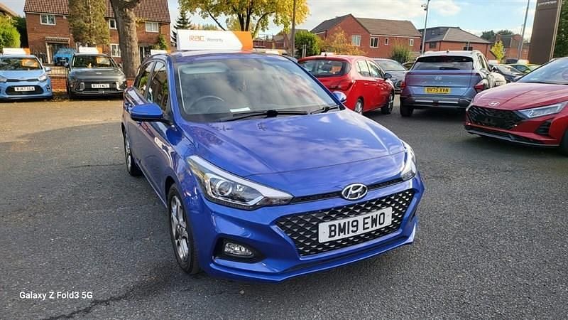Blue Used 2019 Hyundai i20 Premium Hatchback | £12,495 (Fair price) - Image 1/4