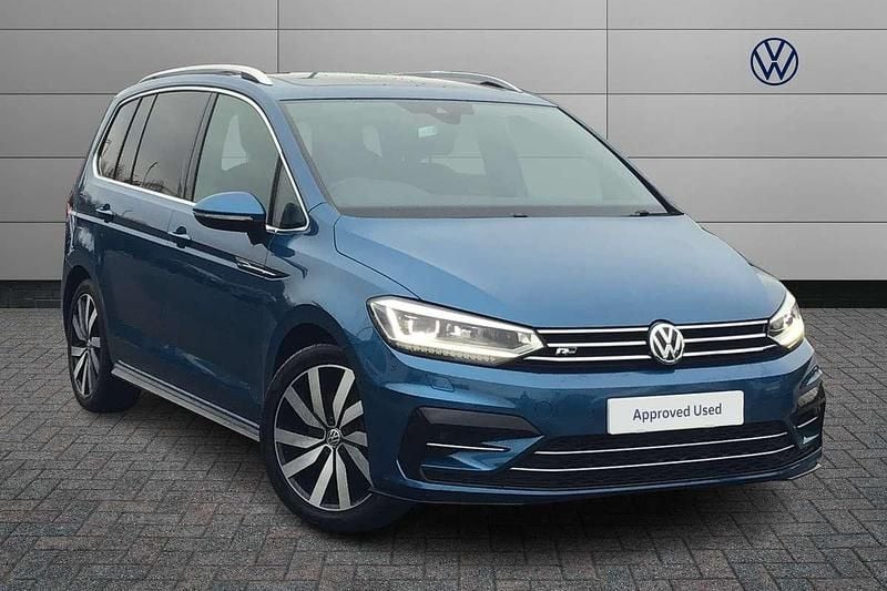 Blue Used 2019 VW Touran R-line MPV | £22,291 (Expensive) - Image 1/4