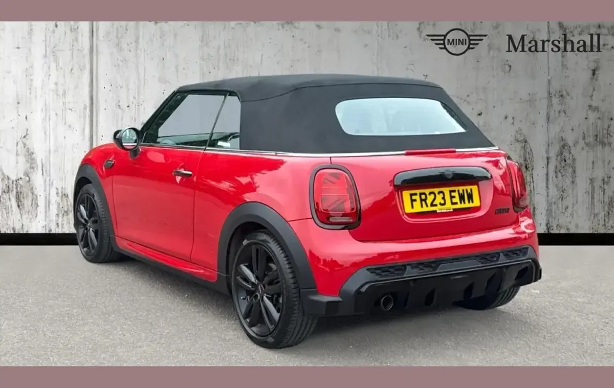 Begagnad Mini Cooper Cabriolet Sport 134 HK (98 kW) 2023 Other Cab