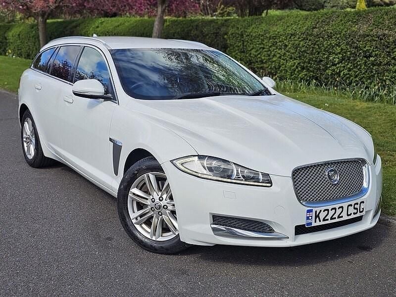 Used Jaguar XF Luxury 2013 White Estate