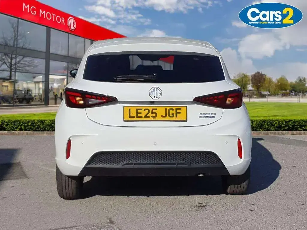 Used MG MG3 Trophy 194 HP (142 kW) 2025 White Hatchback