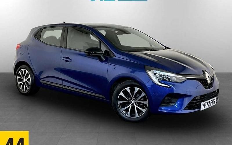 Used Renault Clio V Evolution 90 HP (66 kW) 2023 Blue Hatchback