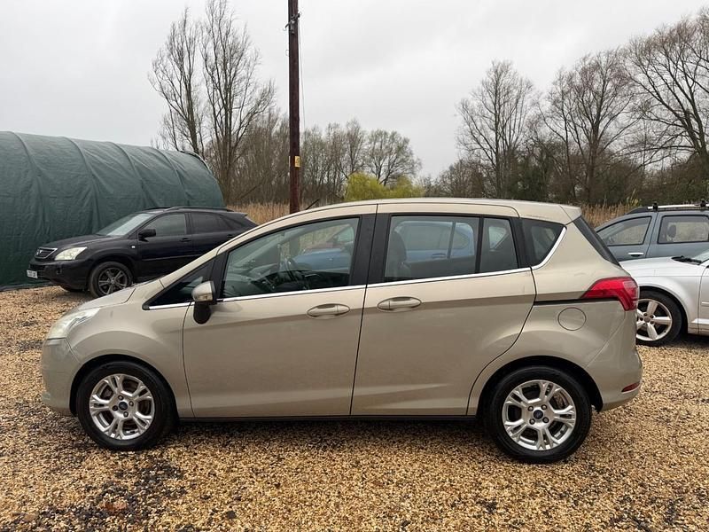 Begagnad Ford B-MAX Zetec 2012 Silver Minibuss