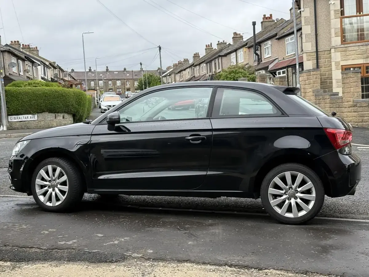 Used Audi A1 Sport 105 HP (77 kW) 2014 Black Hatchback