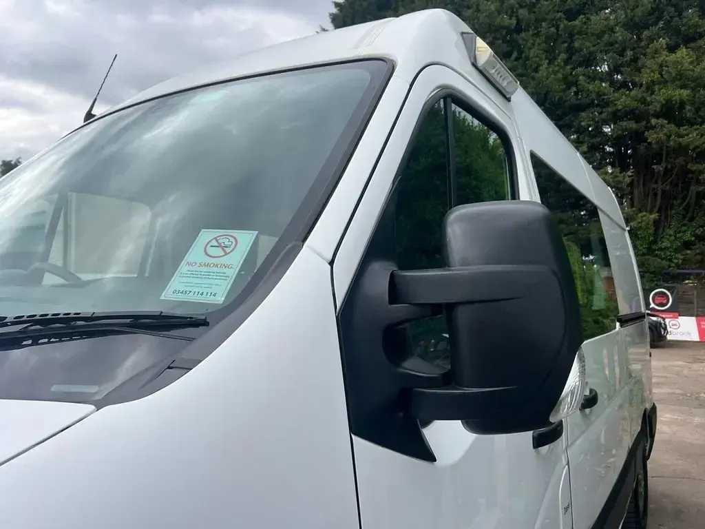 Begagnad Vauxhall Movano 130 HK (95 kW) 2019 Vit Minibuss