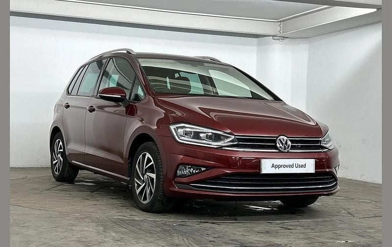 Used VW Golf Sportsvan Match 147 HP (108 kW) 2020 Red MPV