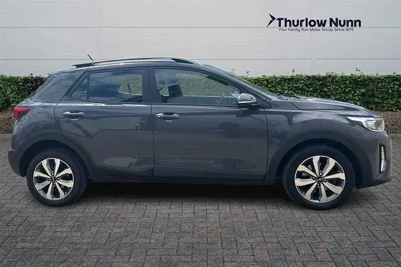 Used Kia Stonic 99 HP (72 kW) 2022 Grey SUV