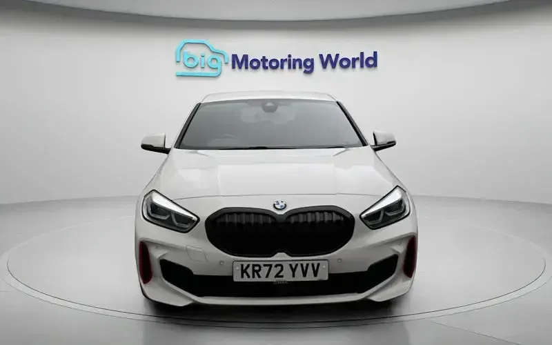 Begagnad BMW 128 265 HK (194 kW) 2024 Halvkombi