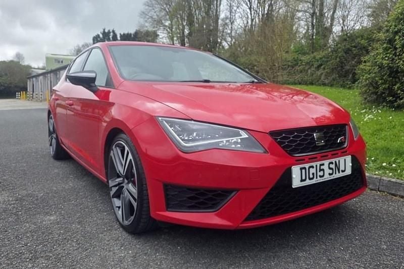 Used Seat Leon CUPRA 280 HP (205 kW) 2015 Red Hatchback