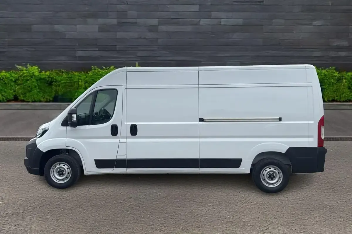 Novo Citroën Relay 138 HP (101 kW) 2026 Branco Van