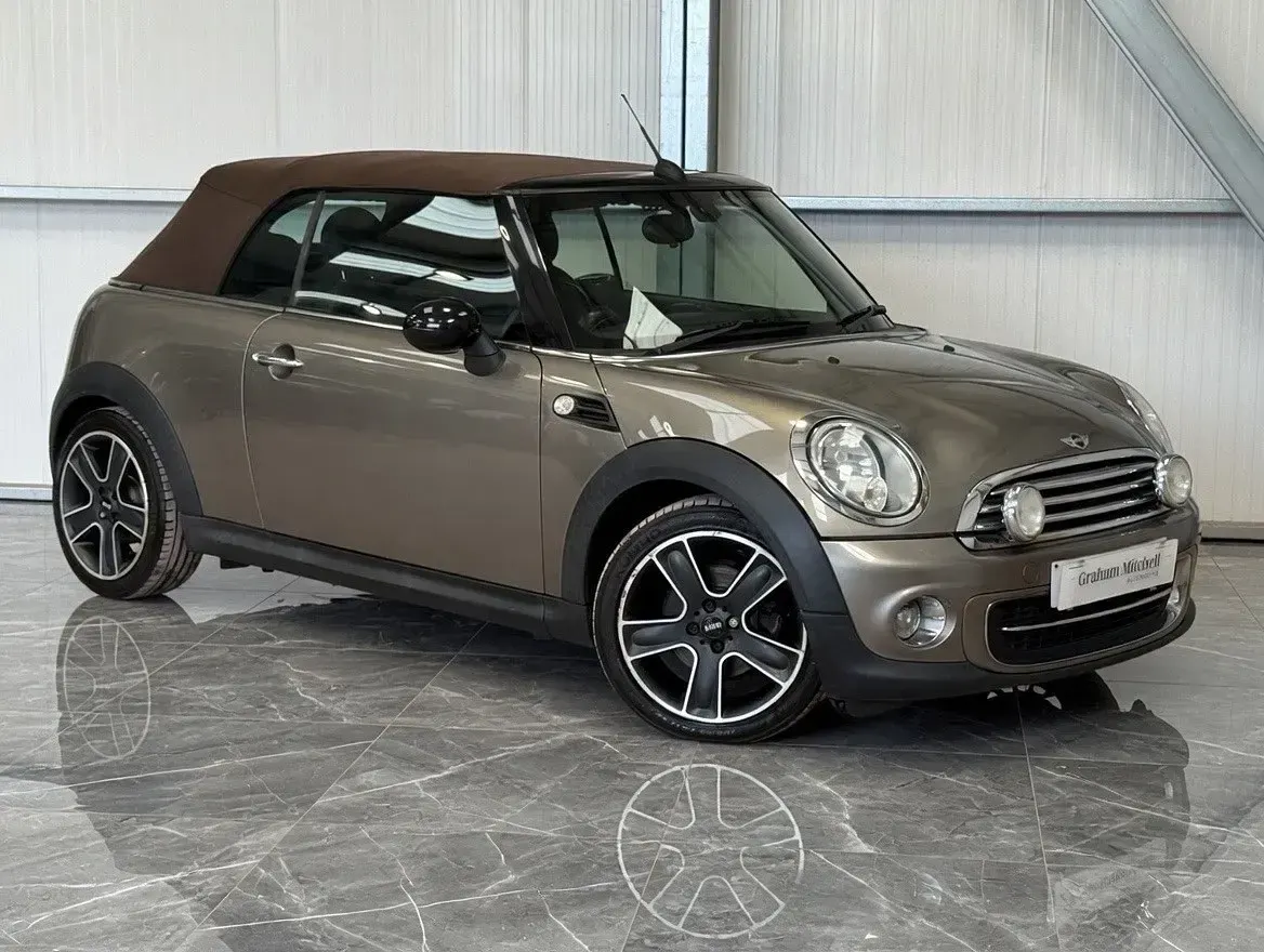 Używany Mini Cooper Cabriolet 122 KM (89 kW) 2012 Srebrny Kabriolet