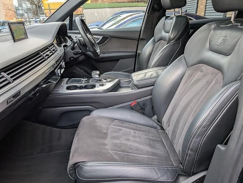 Used Audi Q7 S-Line 272 HP (200 kW) 2015 Black SUV