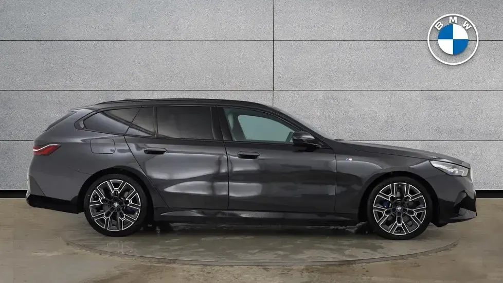 Used BMW 530e M Sport 295 HP (216 kW) 2025 Grey Estate