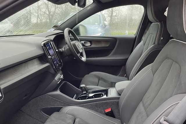 Used Volvo EX40 Plus 295 kW (402 HP) 2024 SUV