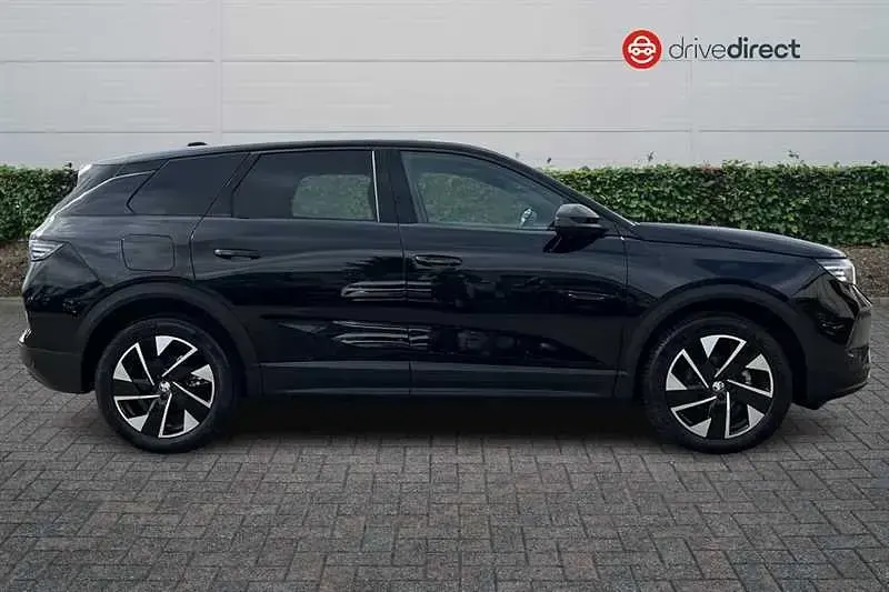 Used Vauxhall Grandland X Ultimate 136 HP (100 kW) 2025 Black SUV