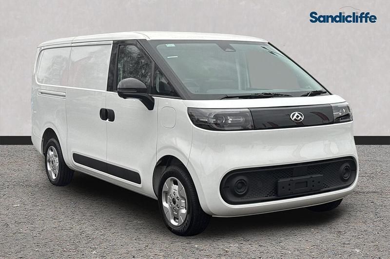 Colour pack solid warm white New 2025 Maxus eDeliver 5 Van | £22,950 - Image 1/4