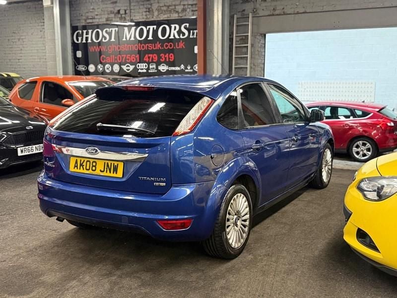 Used Ford Focus Titanium 2008 Blue Hatchback