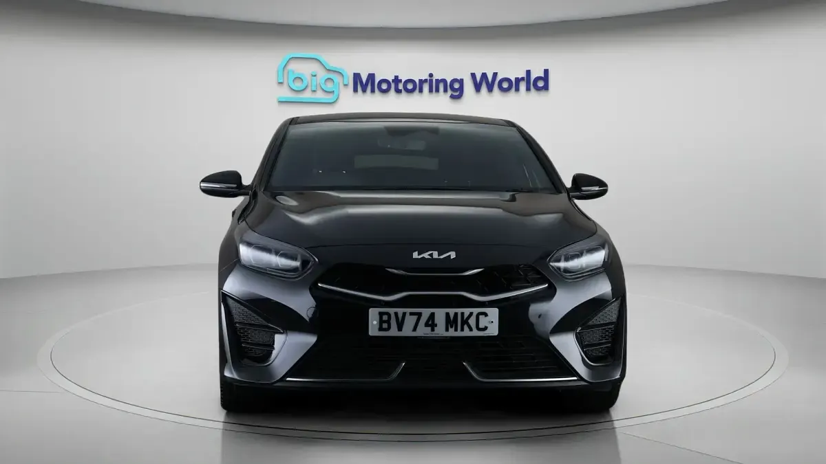 Used Kia ProCeed GT-Line 140 HP (102 kW) 2024 Black Estate